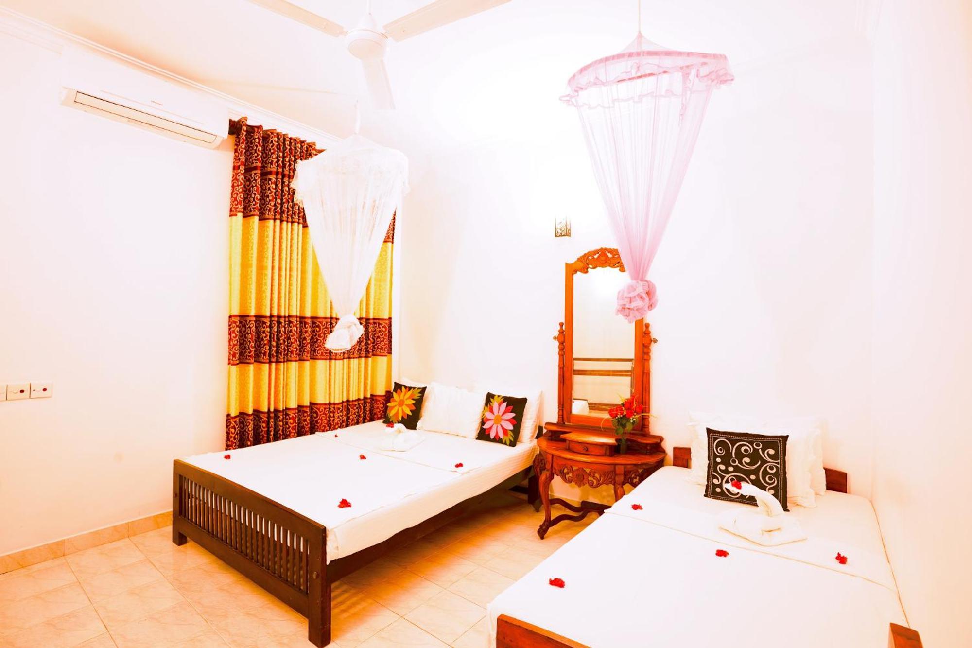 Frangipani Motel Galle Εξωτερικό φωτογραφία