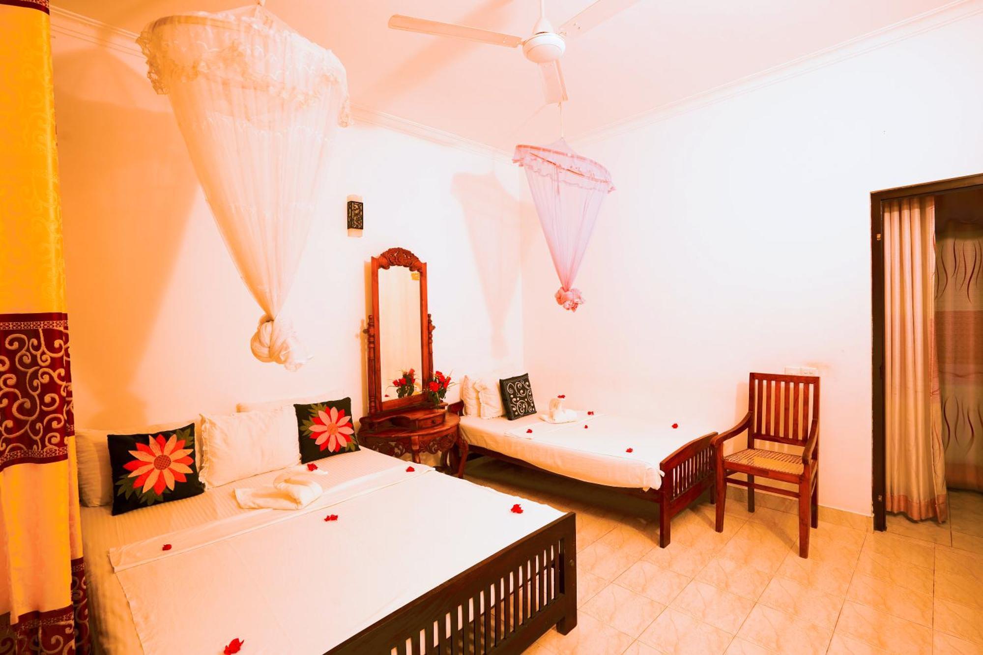 Frangipani Motel Galle Εξωτερικό φωτογραφία